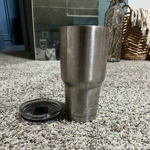 YETI 30 Oz Tumbler